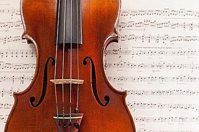 《宝可梦：朱＆紫》英国实体销量大幅下滑 较首周下降了64%。